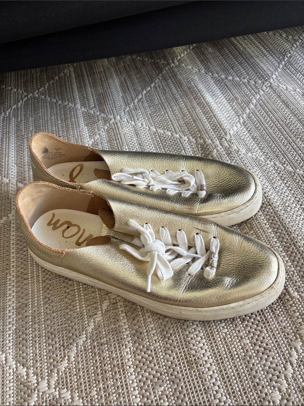 Sam Edelman women’s gold sneakers